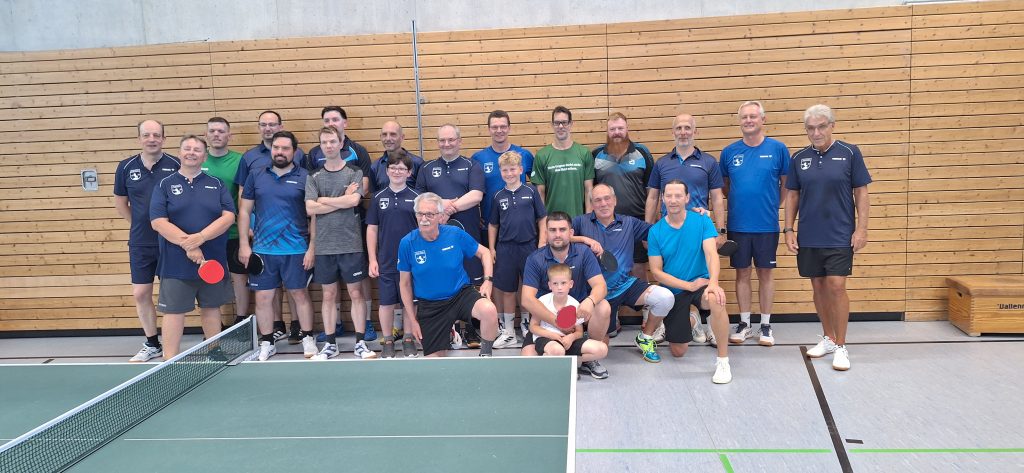 Die Tischtennisspieler des TuS Prien bereiten sich auf die neue Wettkampfsaison vor.